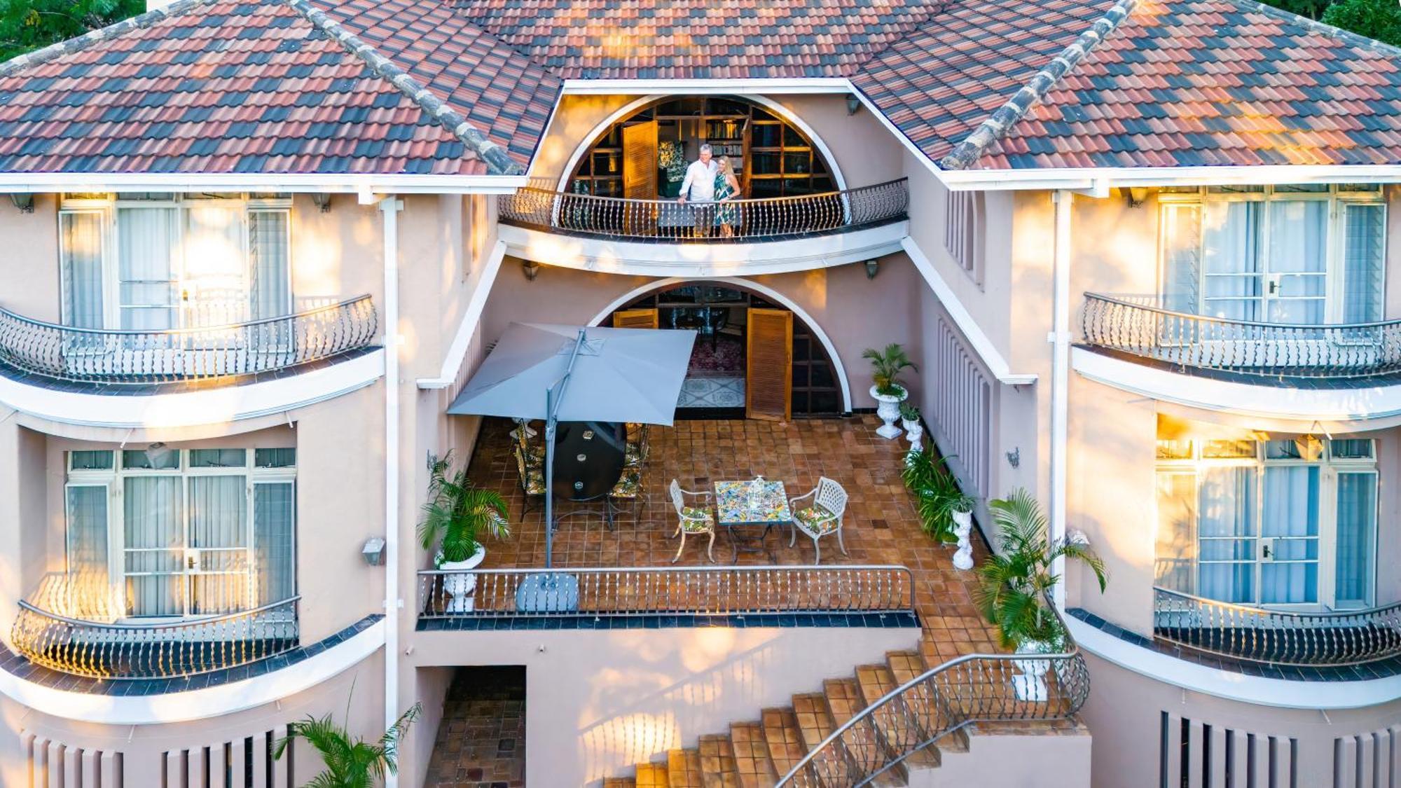 The Victorian Manor Bed & Breakfast Air Terjun Victoria Bagian luar foto
