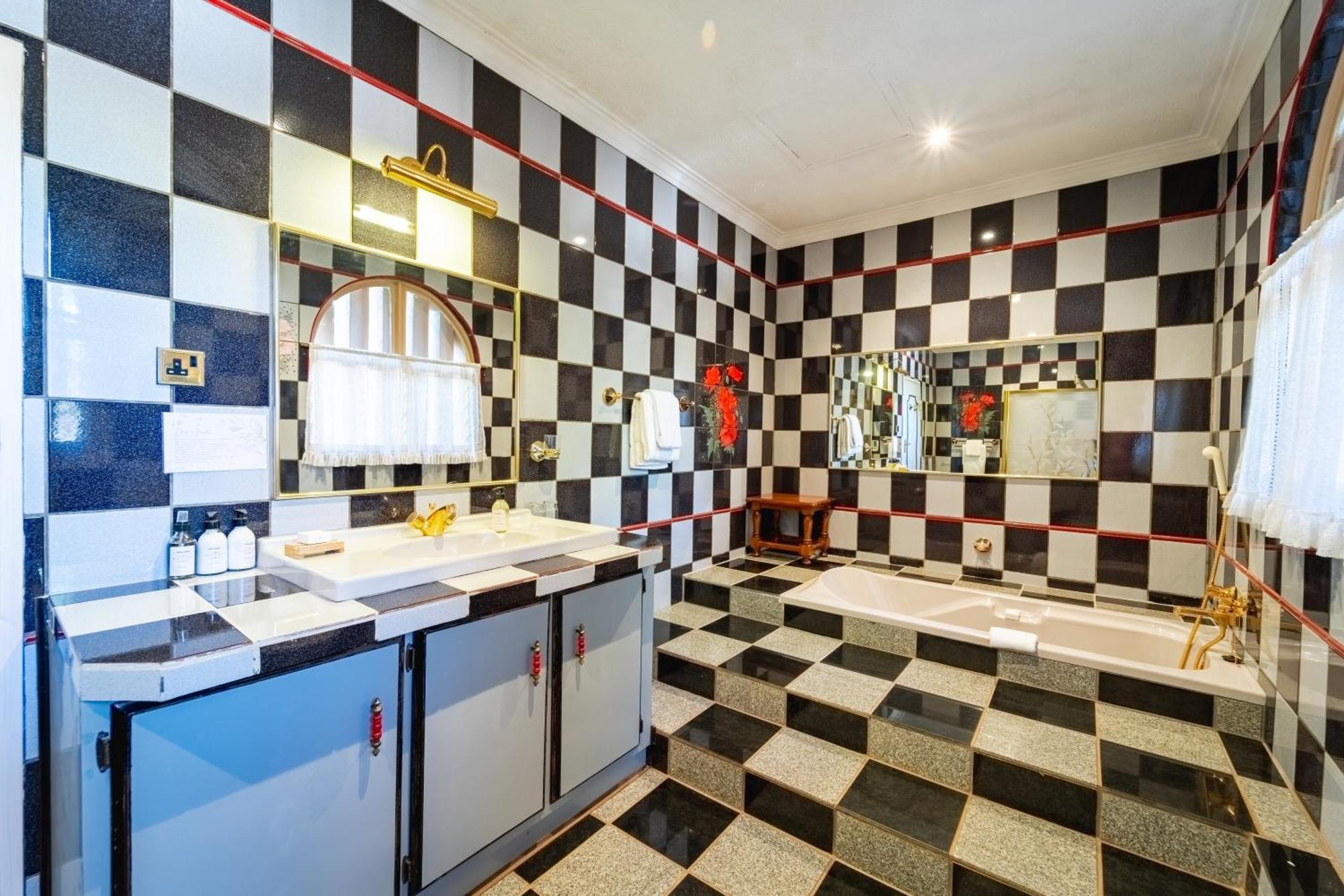 The Victorian Manor Bed & Breakfast Air Terjun Victoria Bagian luar foto
