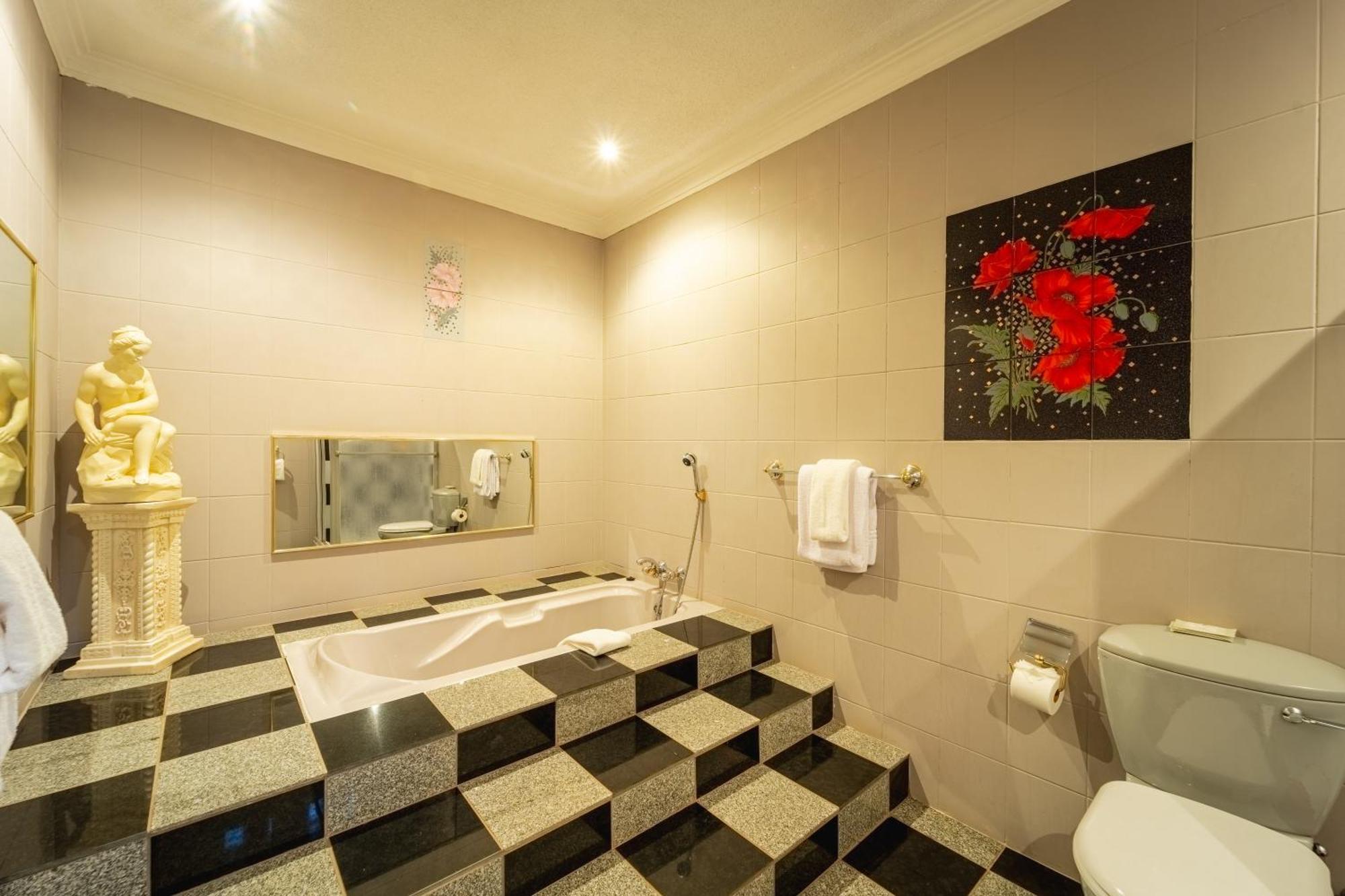 The Victorian Manor Bed & Breakfast Air Terjun Victoria Bagian luar foto